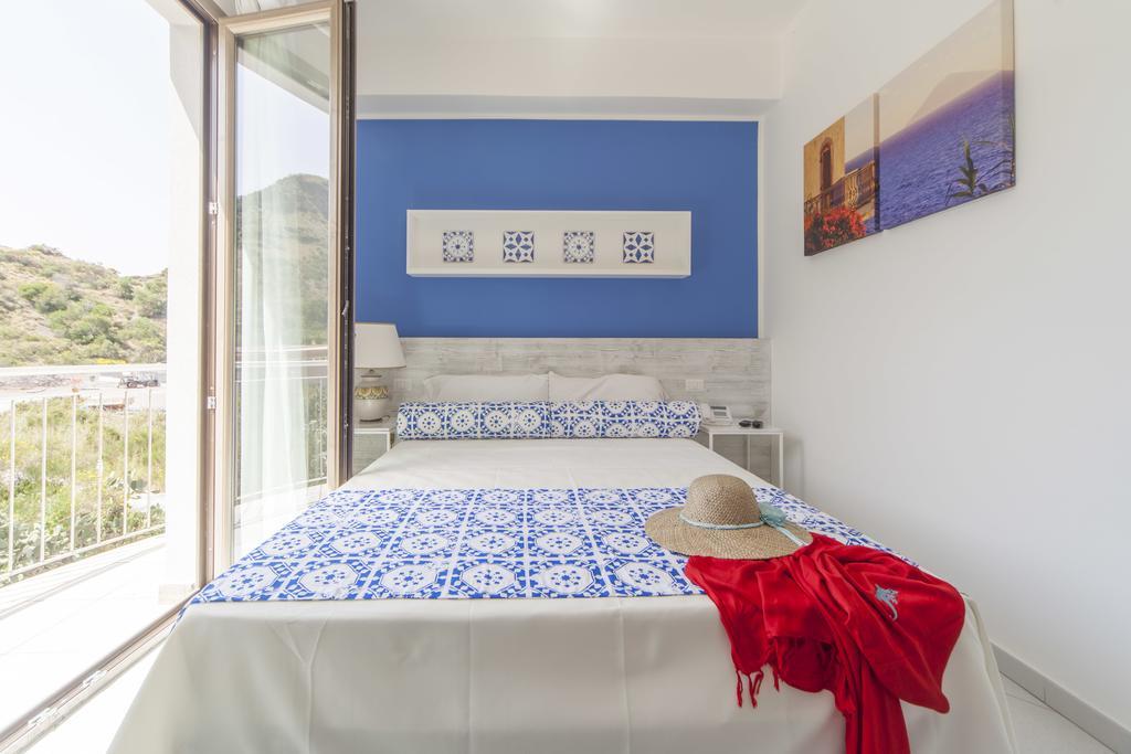 Hotel Orsa Maggiore Vulcano  Esterno foto