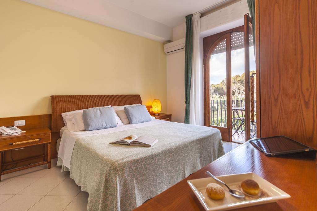 Hotel Orsa Maggiore Vulcano  Esterno foto