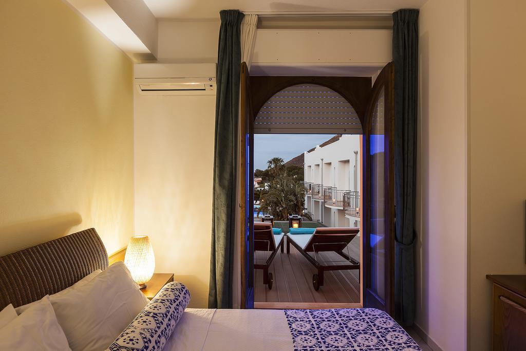 Hotel Orsa Maggiore Vulcano  Esterno foto